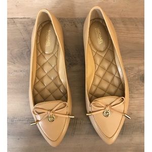 Michael Kors Nancy Leather Bow Flat